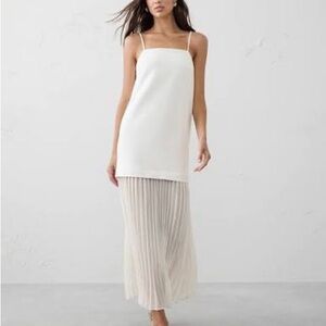 NWT Banana Republic white Maxi Dress with Pleated Skirt